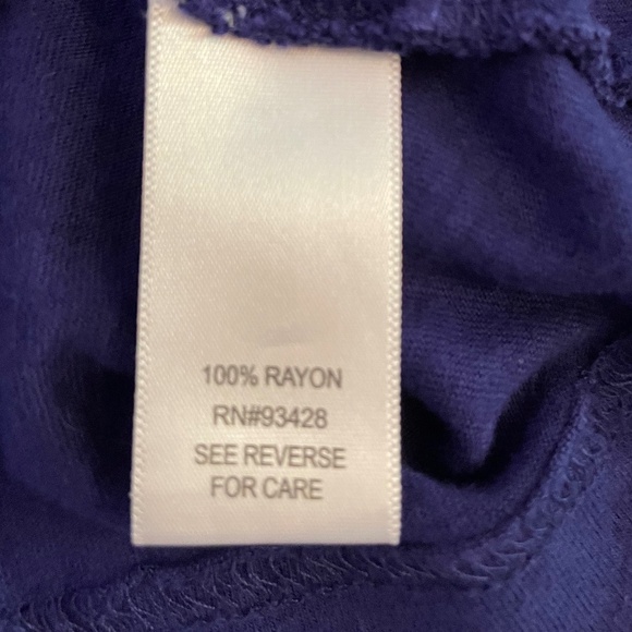 Kristin Davis ruffle front top, size M, purple - Picture 7 of 9